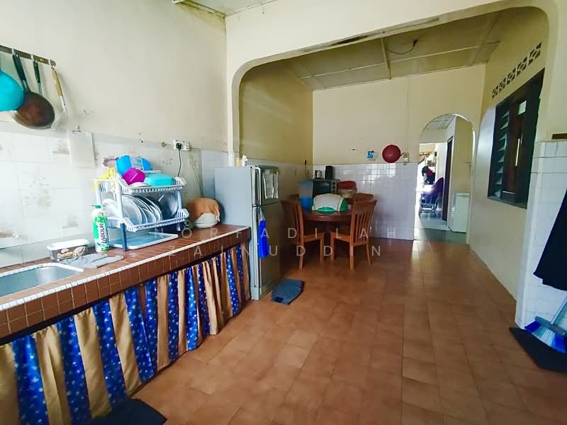 Taman Bunga Raya untuk Untuk Dijual - RM 500,000, Feb 2026 - Kitchen - PropertyGuru.com.my