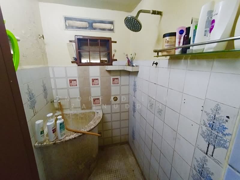 Taman Bunga Raya untuk Untuk Dijual - RM 500,000, Feb 2026 - Bathroom - PropertyGuru.com.my