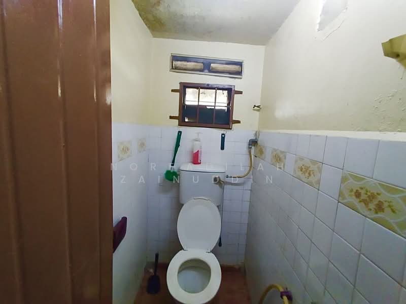 Taman Bunga Raya untuk Untuk Dijual - RM 500,000, Feb 2026 - Bathroom - PropertyGuru.com.my