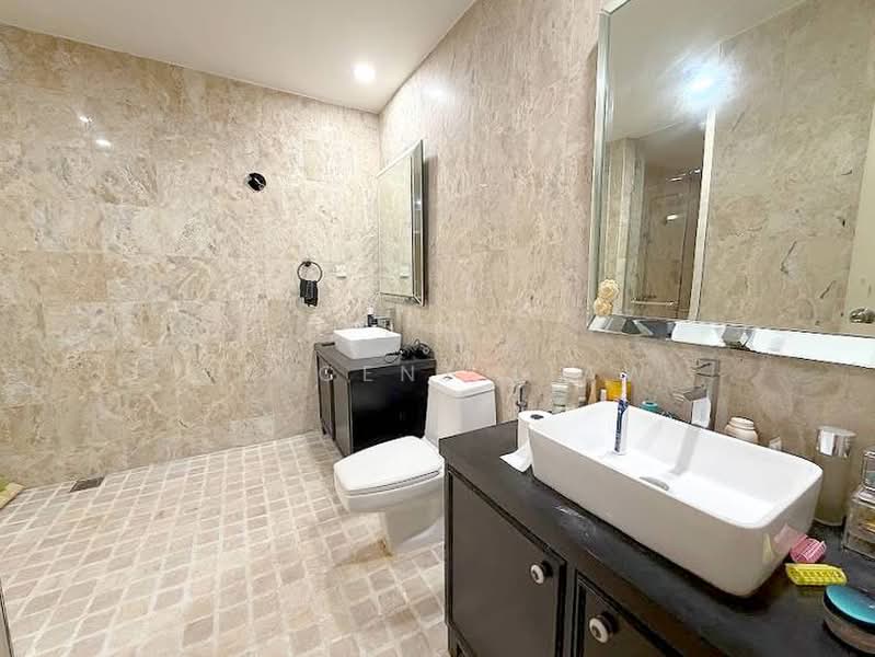 Semi-Detached House for Sale in Seksyen 4 (Kota Damansara) - Vincent Liaw - Bathroom - PropertyGuru.com.my