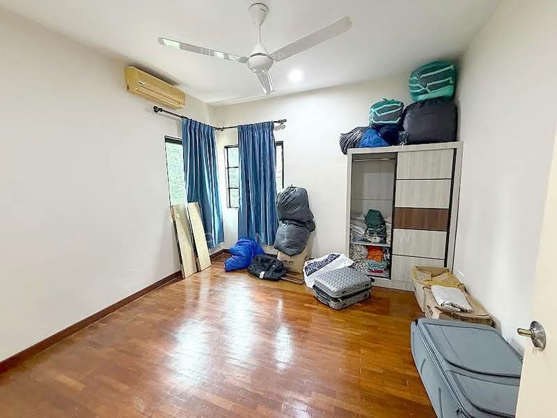 Semi-Detached House for Sale in Seksyen 4 (Kota Damansara) - Vincent Liaw - Bedroom - PropertyGuru.com.my
