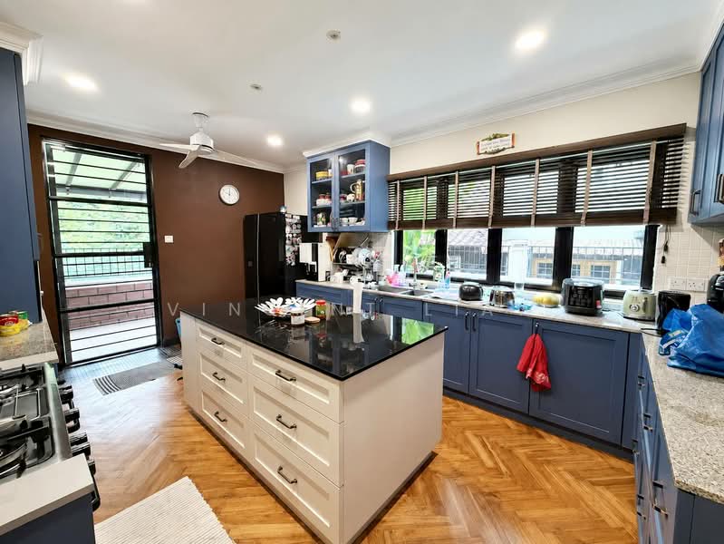 Rumah Berkembar untuk Dijual di Seksyen 4 (Kota Damansara) - Vincent Liaw - Kitchen - PropertyGuru.com.my