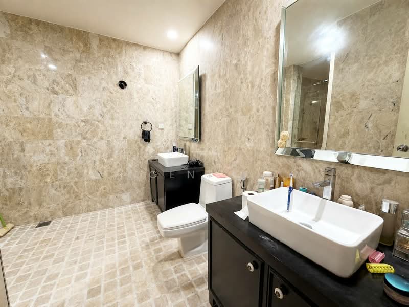 Rumah Berkembar untuk Dijual di Seksyen 4 (Kota Damansara) - Vincent Liaw - Bathroom - PropertyGuru.com.my