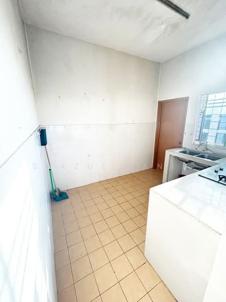 Green Villa untuk Untuk Dijual - RM 290,000, Feb 2026 - Kitchen - PropertyGuru.com.my