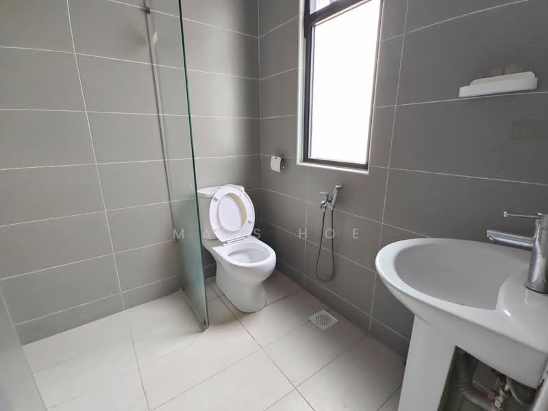 Opal @ Taman Mutiara Mas untuk Untuk Dijual - RM 1,080,000, Feb 2026 - Bathroom - PropertyGuru.com.my