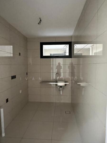 Service Residence for Sale at Duta Park Residences - Ivan Lee CR - Kitchen - PropertyGuru.com.my