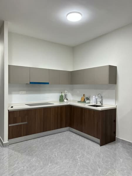 Altris Residences @ The Quartz WM untuk Untuk Disewa - RM 2,200 /bulan, Mac 2026 - Kitchen - PropertyGuru.com.my