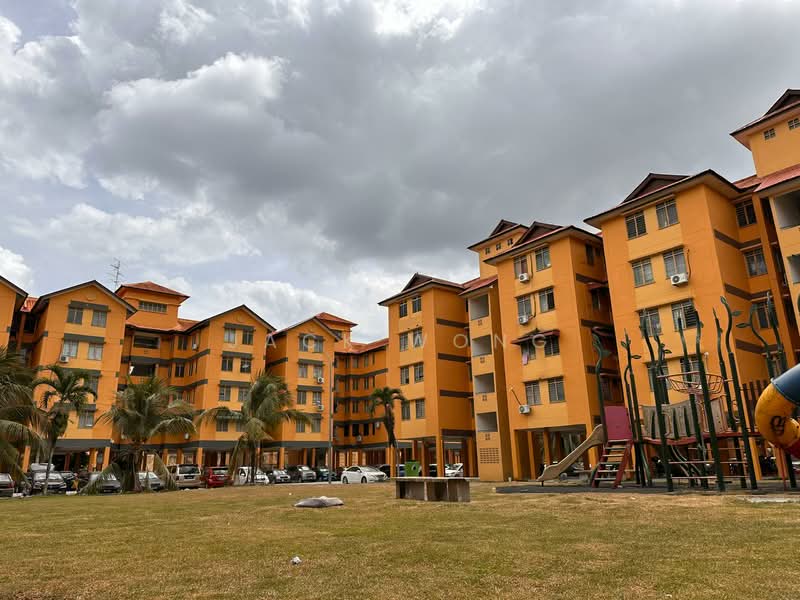 Pangsapuri Jentayu @ Kangkar Pulai untuk Untuk Dijual - RM 188,000, Mac 2026 - Exterior - PropertyGuru.com.my