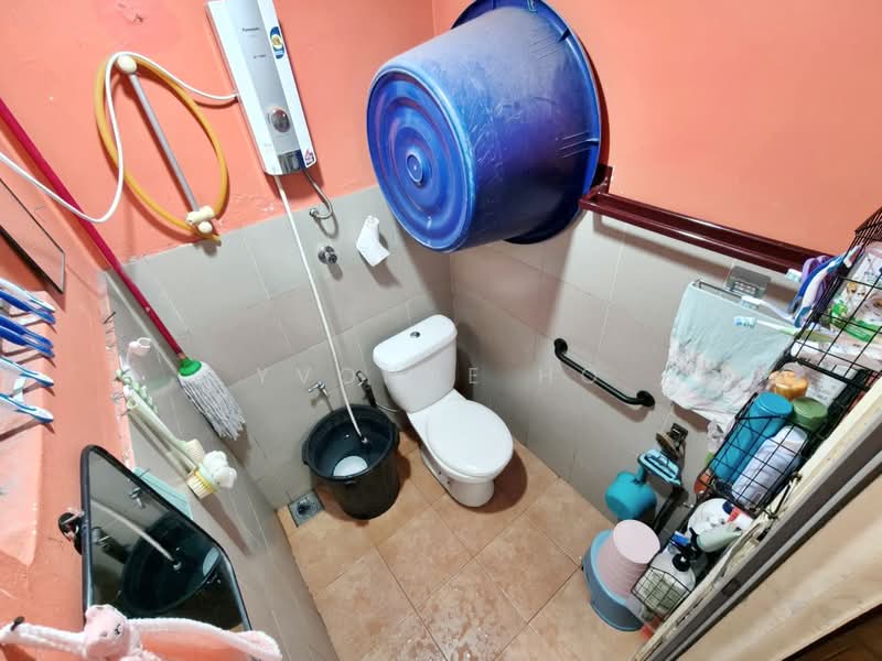 Taman Seri Bahagia untuk Untuk Dijual - RM 525,000, Mac 2026 - Bathroom - PropertyGuru.com.my