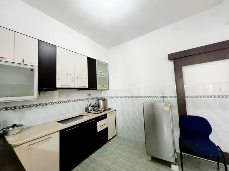 2-storey Terraced House for Sale in Mutiara Rini (Skudai) - Serene Low - Kitchen - PropertyGuru.com.my