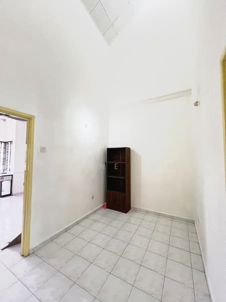 2-storey Terraced House for Sale in Mutiara Rini (Skudai) - Serene Low - PropertyGuru.com.my