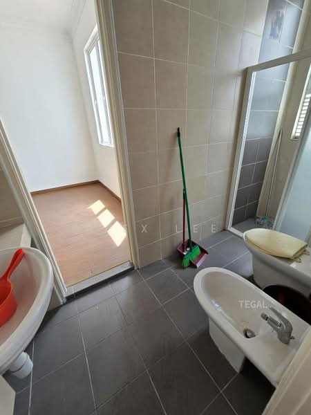 3-storey Terraced House for Sale in Setia Alam (Selangor) - Alex Lee - Bathroom - PropertyGuru.com.my