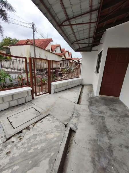 1.5-storey Terraced House for Sale in Taman Pelangi Indah (Ulu Tiram) - Alan Chong - Exterior - PropertyGuru.com.my