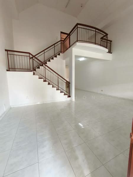 1.5-storey Terraced House for Sale in Taman Pelangi Indah (Ulu Tiram) - Alan Chong - Interior - PropertyGuru.com.my