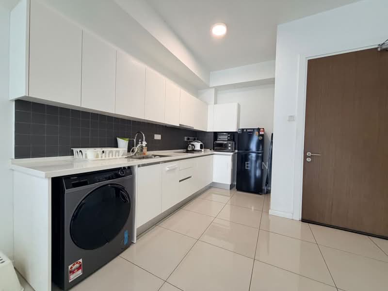 Urbana Residences untuk Untuk Disewa - RM 2,350 /bulan, Mac 2026 - Kitchen - PropertyGuru.com.my