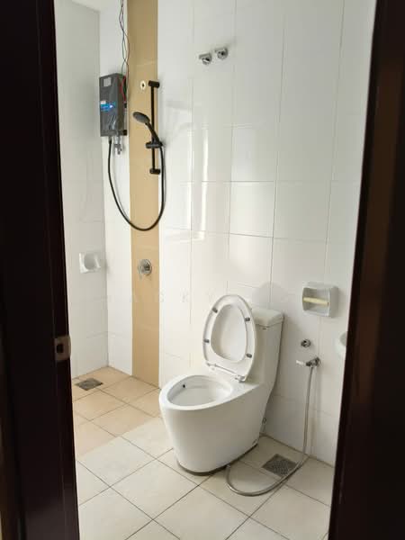 3-storey Terraced House for Rent in Damansara Damai (Selangor) - Jacky Ng - Bathroom - PropertyGuru.com.my