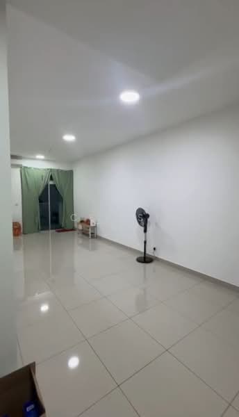 Meridin Bayvue @ Sierra Perdana untuk Untuk Dijual - RM 468,000, Apr 2026 - Living Room - PropertyGuru.com.my