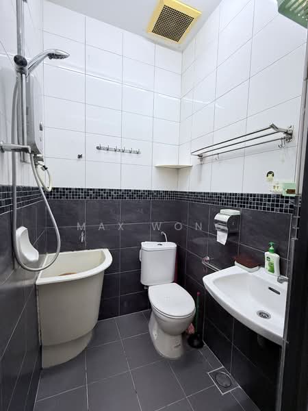 Taman Kota Permai untuk Untuk Dijual - RM 630,000, Feb 2026 - Bathroom - PropertyGuru.com.my