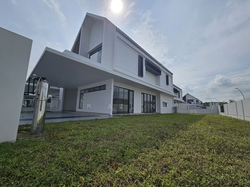 Semi-Detached House for Sale in Elmina (Shah Alam) - R Azlin - Exterior - PropertyGuru.com.my