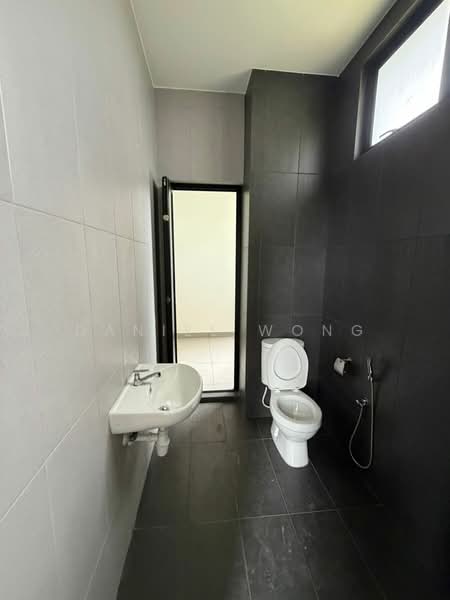 2-storey Terraced House for Sale in Setia Eco Cascadia (Tebrau) - Daniel Wong - Bathroom - PropertyGuru.com.my