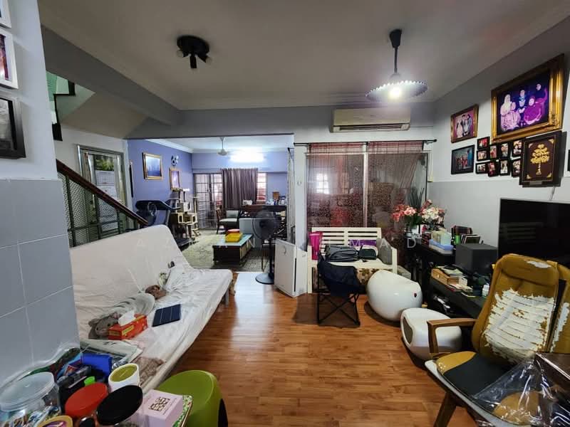 Subang Jaya untuk Untuk Dijual - RM 820,000, Feb 2026 - Living Room - PropertyGuru.com.my