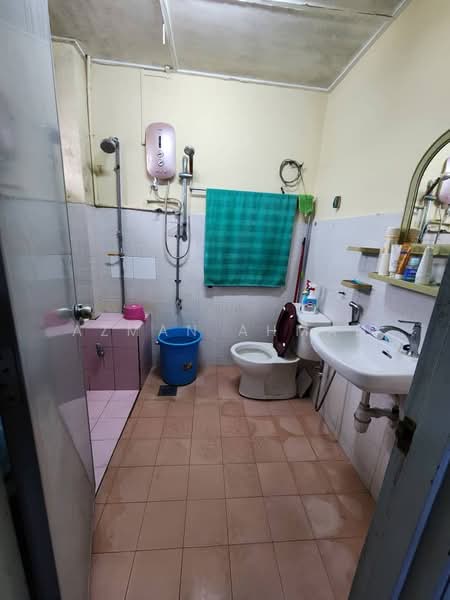 Subang Jaya untuk Untuk Dijual - RM 820,000, Feb 2026 - Bathroom - PropertyGuru.com.my
