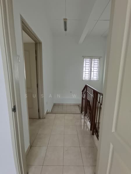 Townhouse for Sale in Kota Kemuning (Shah Alam) - Susan Wong - Corridor - PropertyGuru.com.my