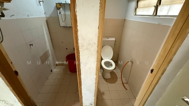 Flat for Rent at Bandar Bukit Tinggi 2 - Muhammad Amerul - Bathroom - PropertyGuru.com.my