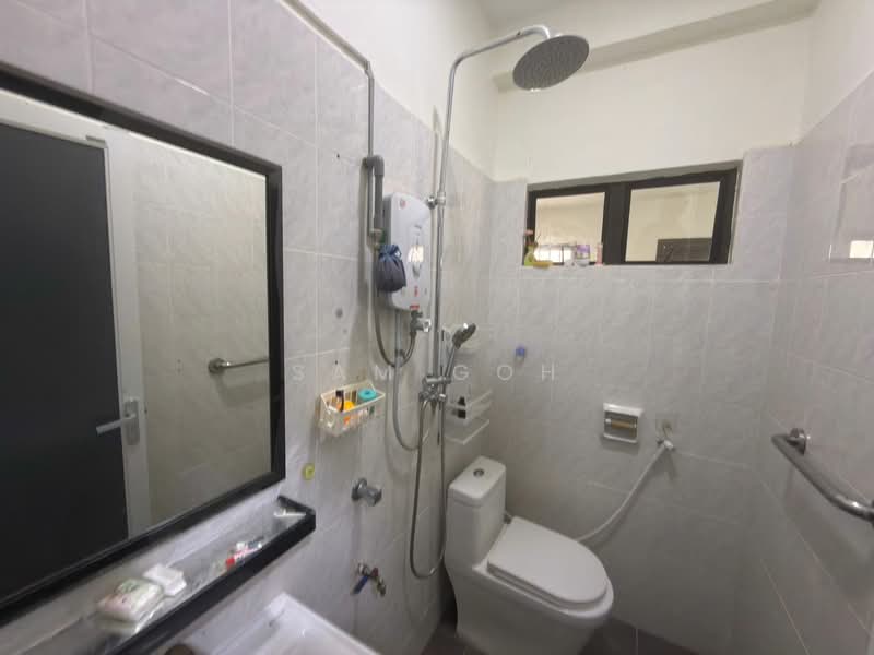 Taman Mount Austin untuk Untuk Disewa - RM 2,600 /bulan, Feb 2026 - Bathroom - PropertyGuru.com.my