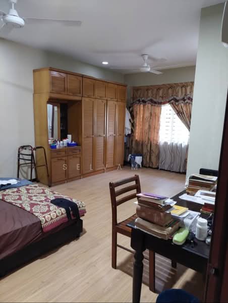 Bungalow for Sale in Shah Alam (Selangor) - Selvam . - Bedroom - PropertyGuru.com.my
