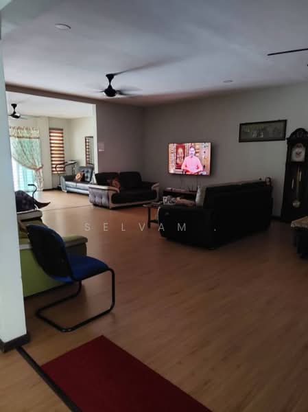 Bungalow for Sale in Shah Alam (Selangor) - Selvam . - Living Room - PropertyGuru.com.my