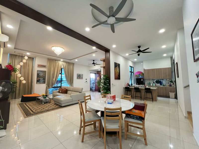 Bukit Indah untuk Untuk Dijual - RM 2,150,000, Mac 2026 - Living Room - PropertyGuru.com.my