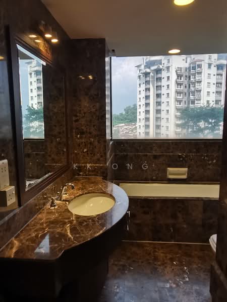 Sri Tiara Residences untuk Untuk Disewa - RM 3,000 /bulan, Feb 2026 - Bathroom - PropertyGuru.com.my