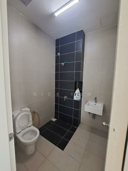 Eco Majestic untuk Untuk Disewa - RM 1,800 /bulan, Feb 2026 - Bathroom - PropertyGuru.com.my