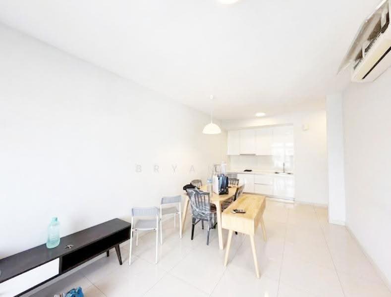 Kediaman Servis untuk Disewa di Serini Melawati - Bryan . - Living Room - PropertyGuru.com.my