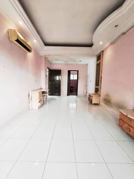 2-storey Terraced House for Sale in Taman Johor Jaya (Johor Bahru) - Pauline Ng - Living Room - PropertyGuru.com.my
