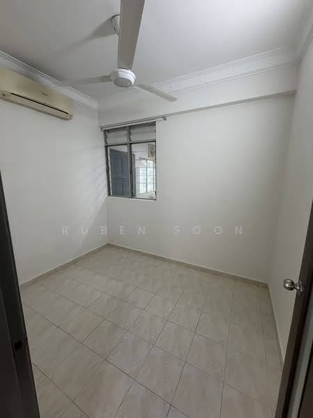 D'shire Villa untuk Untuk Disewa - RM 2,600 /bulan, Mac 2026 - 3rd bedroom - PropertyGuru.com.my
