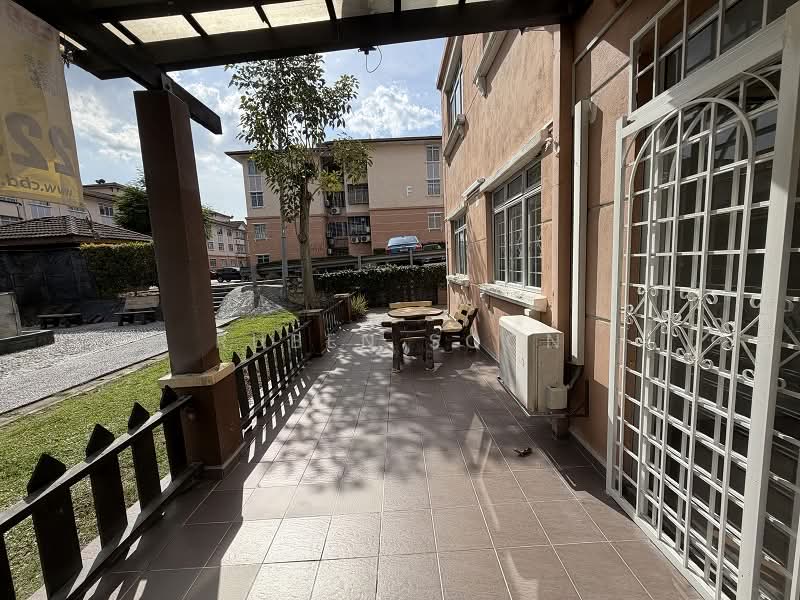 D'shire Villa untuk Untuk Disewa - RM 2,600 /bulan, Mac 2026 - Patio - PropertyGuru.com.my