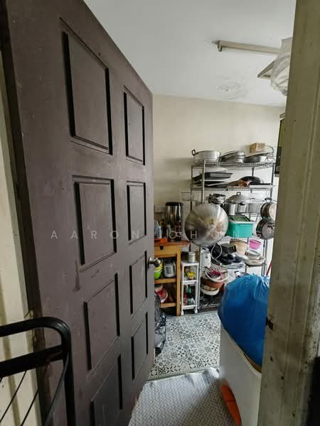 2-storey Terraced House for Sale in Bukit Jelutong (Shah Alam) - Aaron Chong - Kitchen - PropertyGuru.com.my