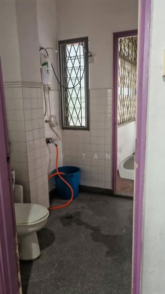 Jalan jingga johor bahru untuk Untuk Dijual - RM 1,150,000, Feb 2026 - Bathroom - PropertyGuru.com.my