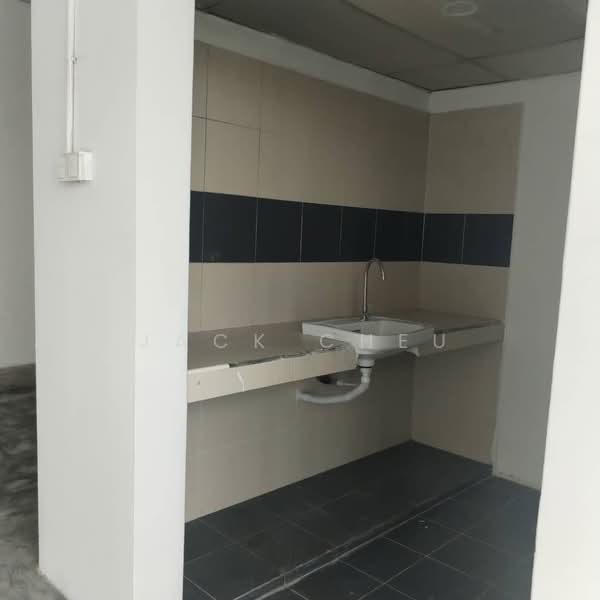 Shop for Sale in Taman Damansara Aliff (Tampoi) - Jack Cheu - Interior - PropertyGuru.com.my