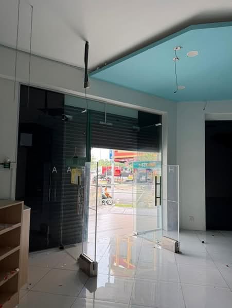 Shop for Rent in Bangi (Selangor) - Aaron Goh - Entrance - PropertyGuru.com.my