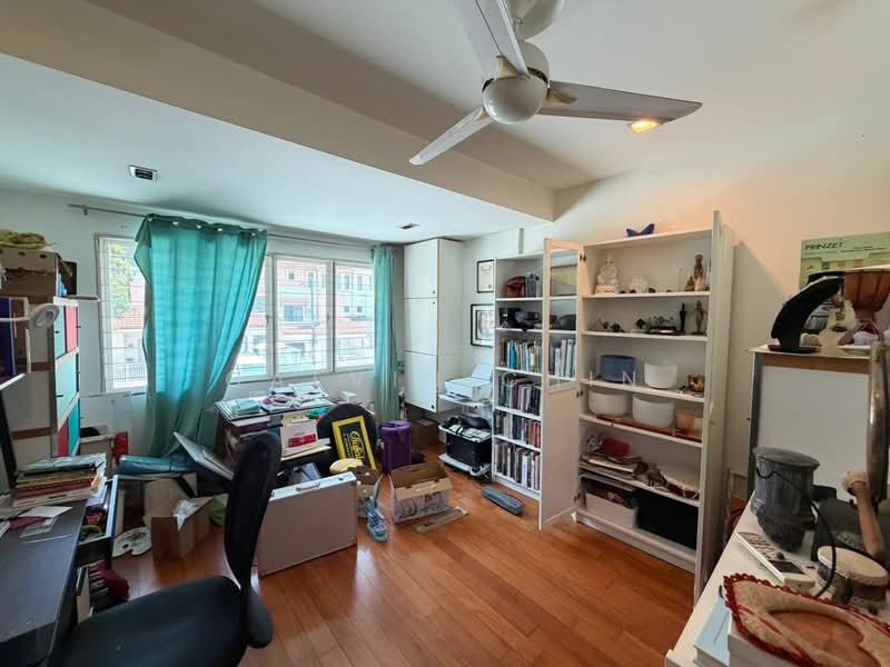 2.5-storey Terraced House for Sale in Sri Hartamas (Kuala Lumpur) - calvin Chin - Study - PropertyGuru.com.my