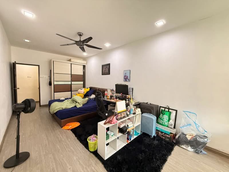 2-storey Terraced House for Sale in Taman Skudai Baru (Skudai) - Tommy Tai - Bedroom - PropertyGuru.com.my