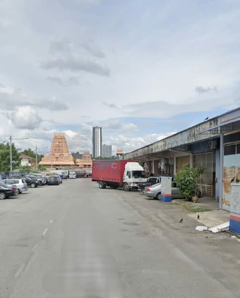 Factory for Rent in Taman Perindustrian Puchong Utama (Puchong) - SY Chan - Exterior - PropertyGuru.com.my