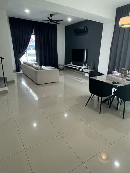 Kangkar Pulai Kangkars Pulais untuk Untuk Dijual - RM 820,000, Feb 2026 - Living Room - PropertyGuru.com.my