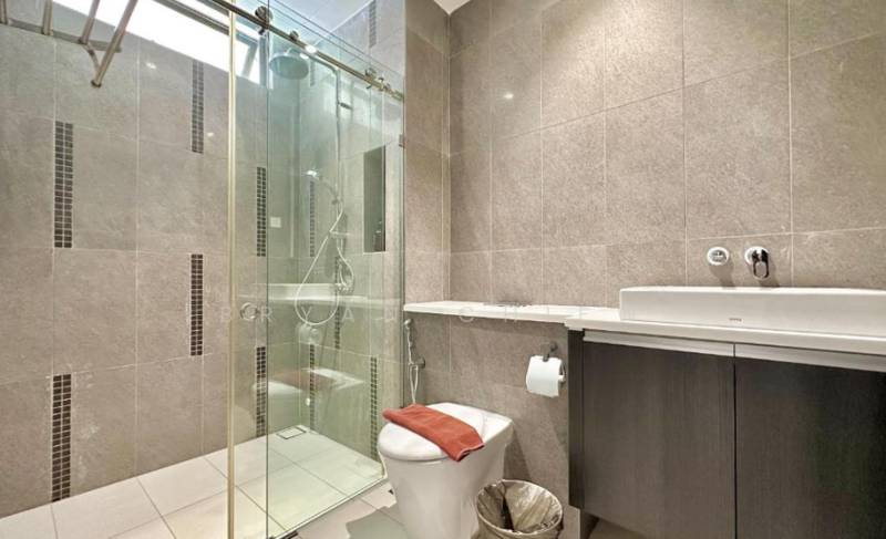 Service Residence for Sale at Setia Sky 88 - Bryan Chiew - Bathroom - PropertyGuru.com.my