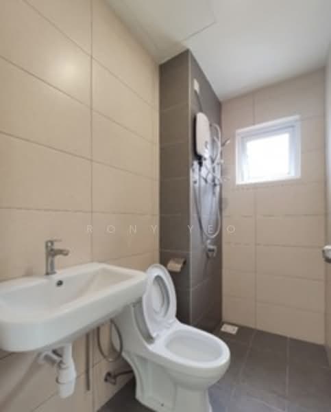 Condominium for Sale at The Holmes 1 - Rony Yeo - Bathroom - PropertyGuru.com.my