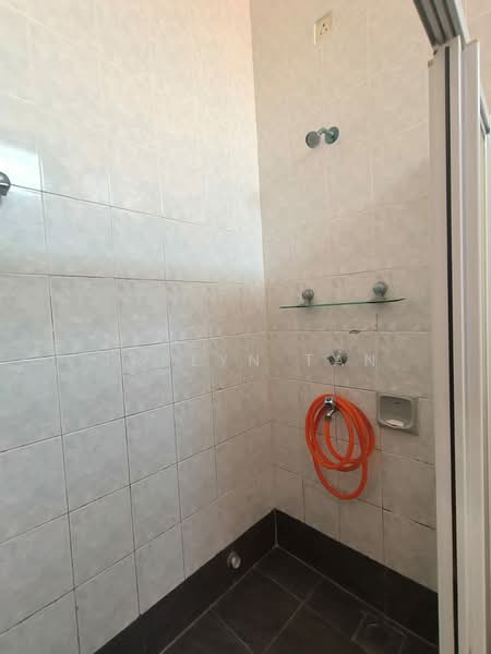 Taman Pelangi Indah untuk Untuk Disewa - RM 1,800 /bulan, Feb 2026 - Bathroom - PropertyGuru.com.my