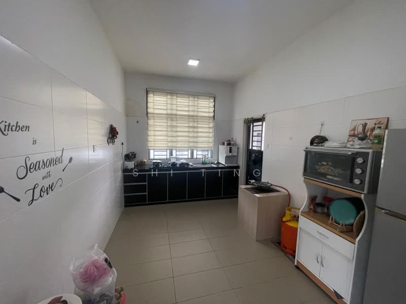 2-storey Terraced House for Sale in Mutiara Rini (Skudai) - Shi Ting - Kitchen - PropertyGuru.com.my